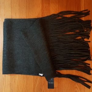 NWT !!!!! BEAUTIFUL GRAY LUCKY BRAND SCARF